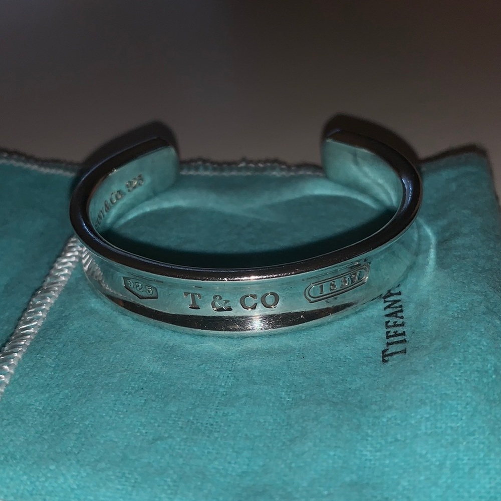 💥AUTHENTIC💥 Tiffany 1837 Cuff in 925
